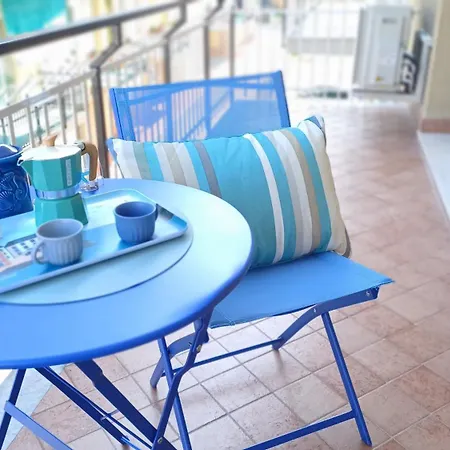 Conchiglia Blu Di Pietra, Comfort E Relax Pietra Ligure