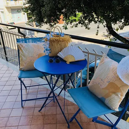 Conchiglia Blu Di Pietra, Comfort E Relax