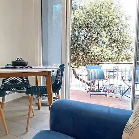 Conchiglia Blu Di Pietra, Comfort E Relax