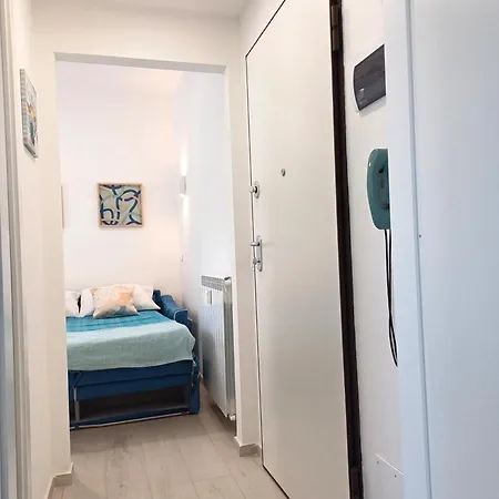 Conchiglia Blu Di Pietra, Comfort E Relax Pietra Ligure