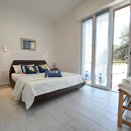 Apartament Conchiglia Blu Di Pietra