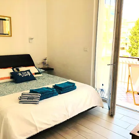 Conchiglia Blu Di Pietra Pietra Ligure